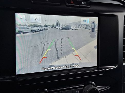 Used 2023 Ford F150 XLT AWD/4WD image 4