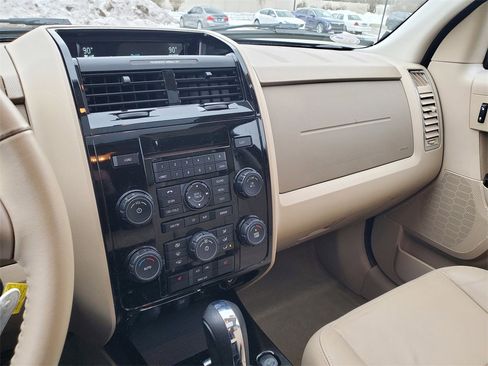 Used 2011 Ford Escape Limited w/ 302A Rapid Spec Order Code image 17