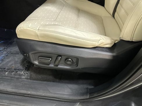 Used 2022 Toyota Tundra 1794 Edition image 16