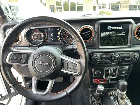 Used 2022 Jeep Gladiator Mojave w/ Trailer Tow Package image 17