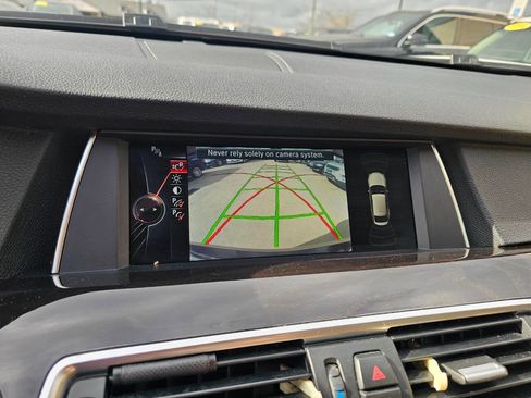 Used 2017 BMW 535i Gran Turismo image 10