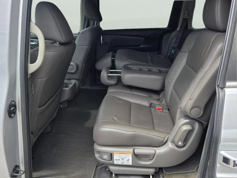 Used 2015 Honda Odyssey EX-L image 12