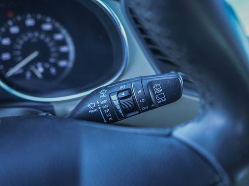 Used 2017 Hyundai Santa Fe Sport image 17