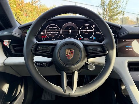 New 2025 Porsche Taycan 4S AWD/4WD image 18