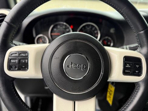 Used 2016 Jeep Wrangler Sport w/ Quick Order Package 24S image 28