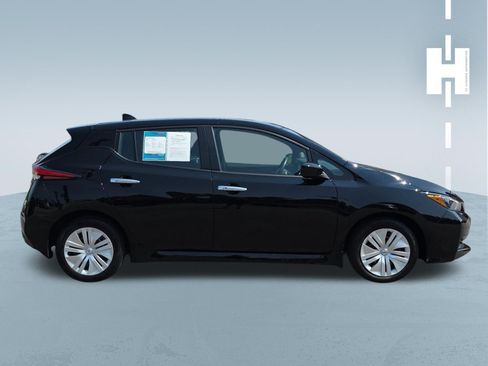 Used 2022 Nissan Leaf S FWD image 3