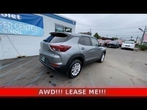 Used 2025 Chevrolet TrailBlazer LS w/ LS Convenience Package image 9