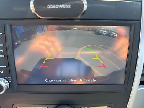 Used 2021 Nissan Frontier SV w/ Midnight Edition Floor Mats image 26
