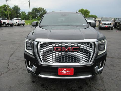 Used 2023 GMC Yukon Denali w/ Denali Reserve Package AWD/4WD image 13