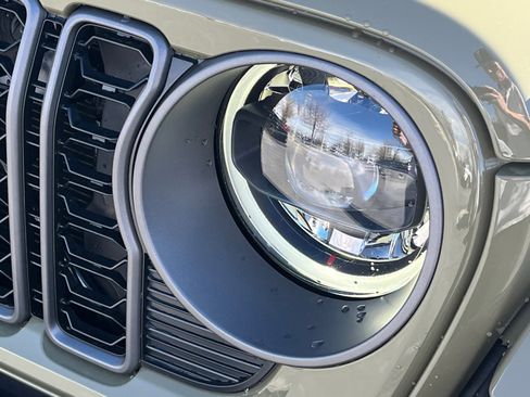 New 2026 Jeep Gladiator Sport image 11