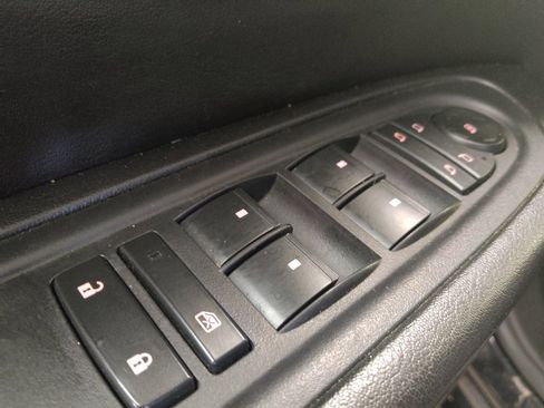 Used 2016 GMC Acadia Denali FWD image 27