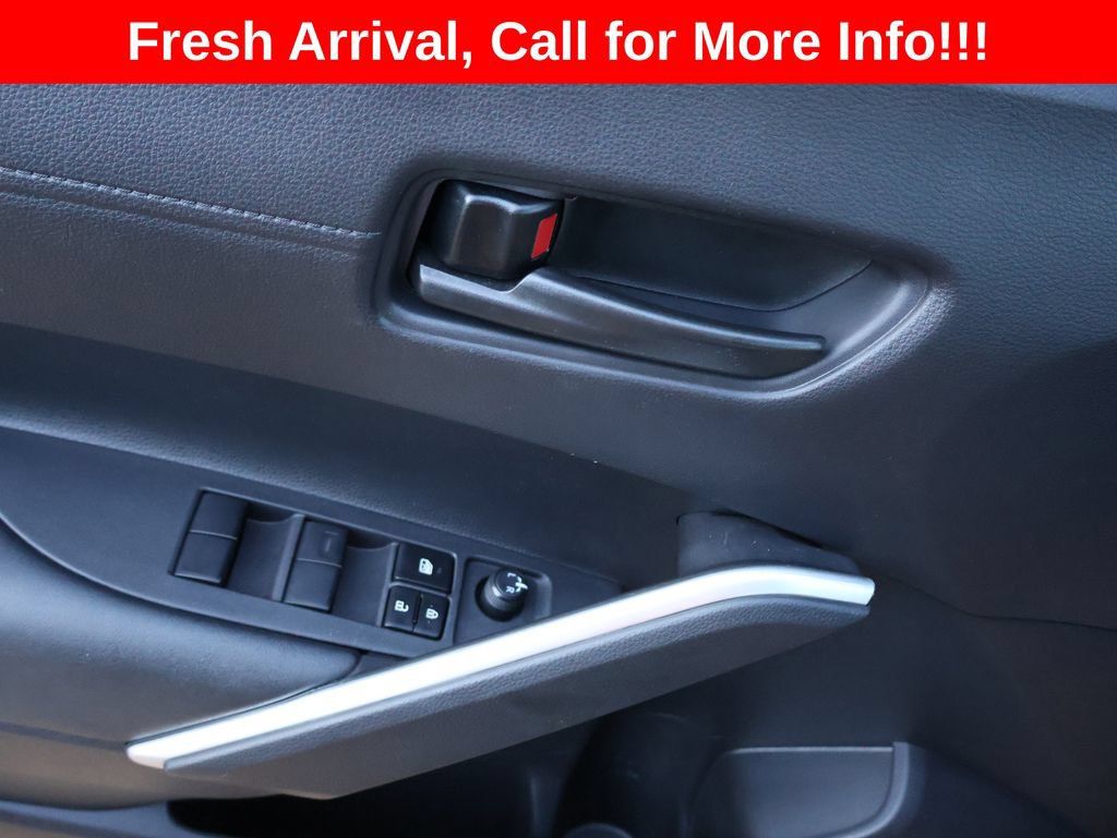 Used 2024 Toyota Corolla Cross AWD Hybrid image 35