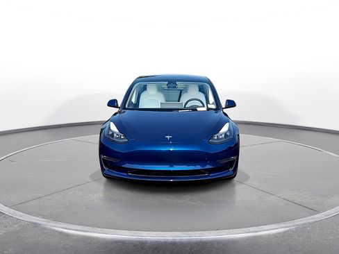 Used 2023 Tesla Model 3 Long Range AWD/4WD image 3
