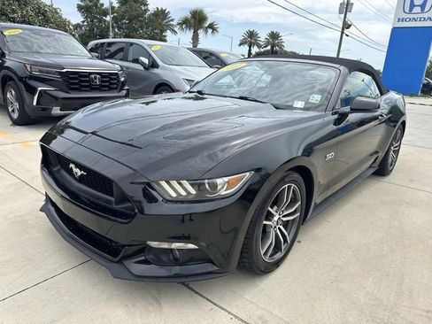 Used 2017 Ford Mustang GT Premium RWD image 3
