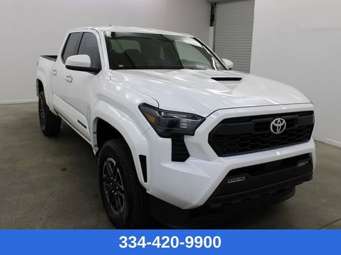 Used 2025 Toyota Tacoma TRD Sport image 5