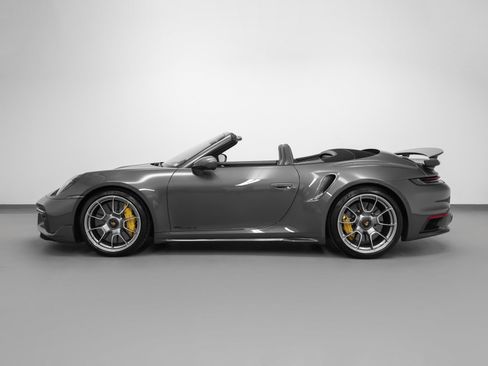 Used 2021 Porsche 911 Turbo S image 2