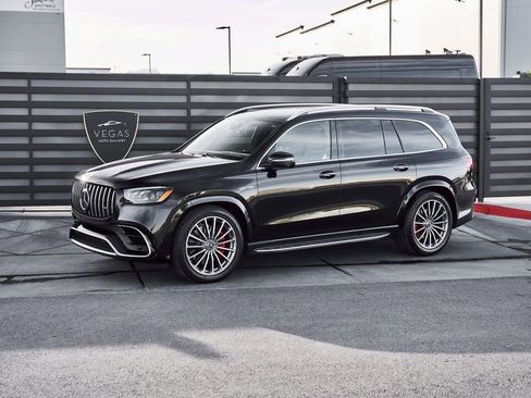 Used 2025 Mercedes-Benz GLS 63 AMG 4MATIC image 5