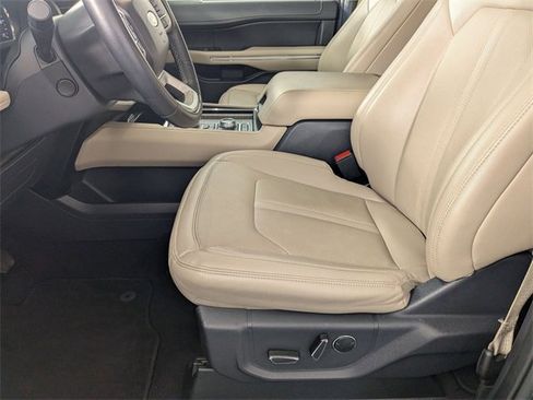 Used 2024 Ford Expedition Max Limited image 14