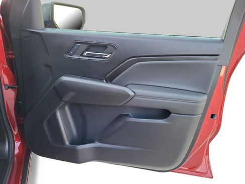 Used 2024 Chevrolet Colorado LT w/ LT Convenience Package II image 20