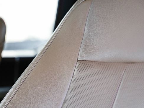 Used 2022 Ford F250 Lariat w/ Lariat Value Package image 25