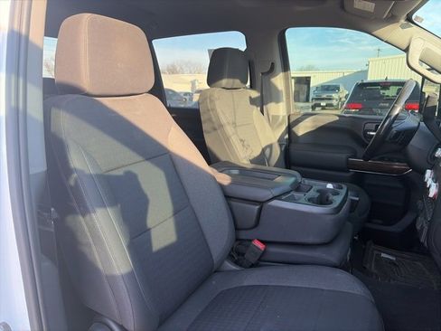 Used 2022 GMC Sierra 2500 SLE w/ SLE Value Package; image 22