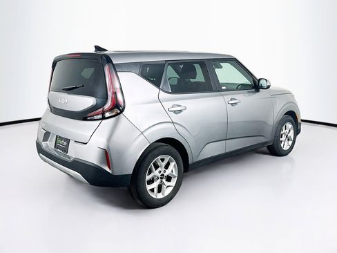 Used 2025 Kia Soul LX w/ LX Technology Package image 9