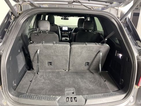 Used 2022 Ford Explorer ST-Line w/ Class IV Trailer Tow Package RWD image 17