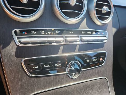 Used 2019 Mercedes-Benz C 300 4MATIC Sedan image 17