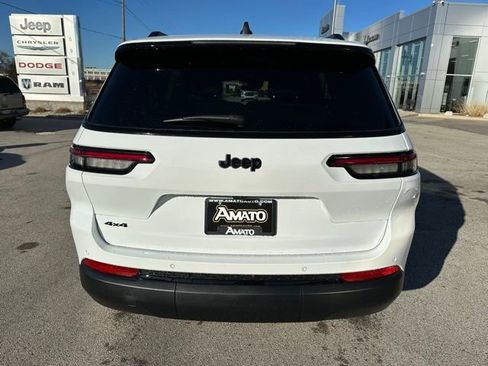 New 2025 Jeep Grand Cherokee L Altitude AWD/4WD image 7