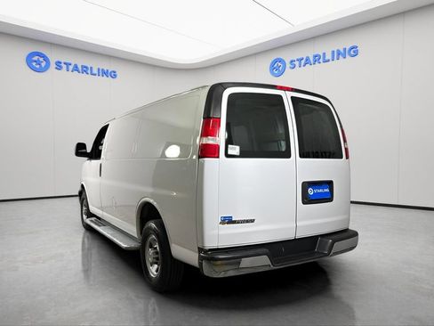 Used 2024 Chevrolet Express 2500 w/ Driver Convenience Package RWD image 6