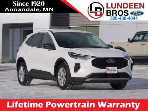 Used 2023 Ford Escape Active image 1