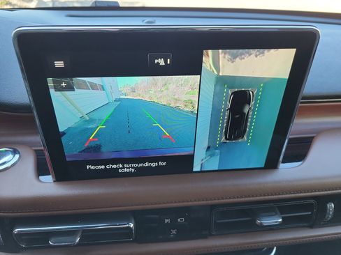 Used 2022 Lincoln Aviator Reserve w/ Equipment Group 201A image 17