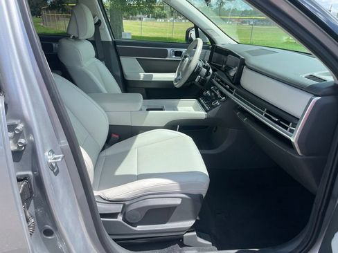Used 2026 Hyundai Santa Fe SEL AWD/4WD image 16