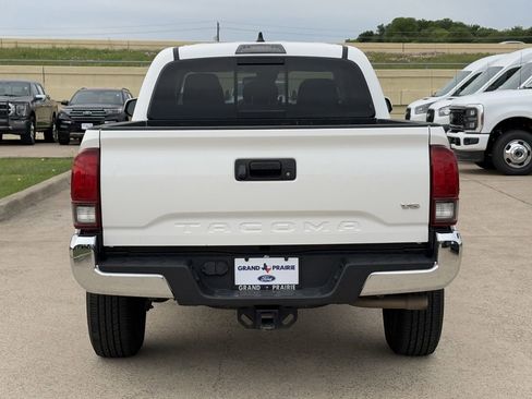 Used 2023 Toyota Tacoma SR5 RWD image 7