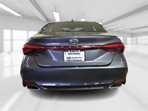 Used 2019 Toyota Avalon XLE image 5