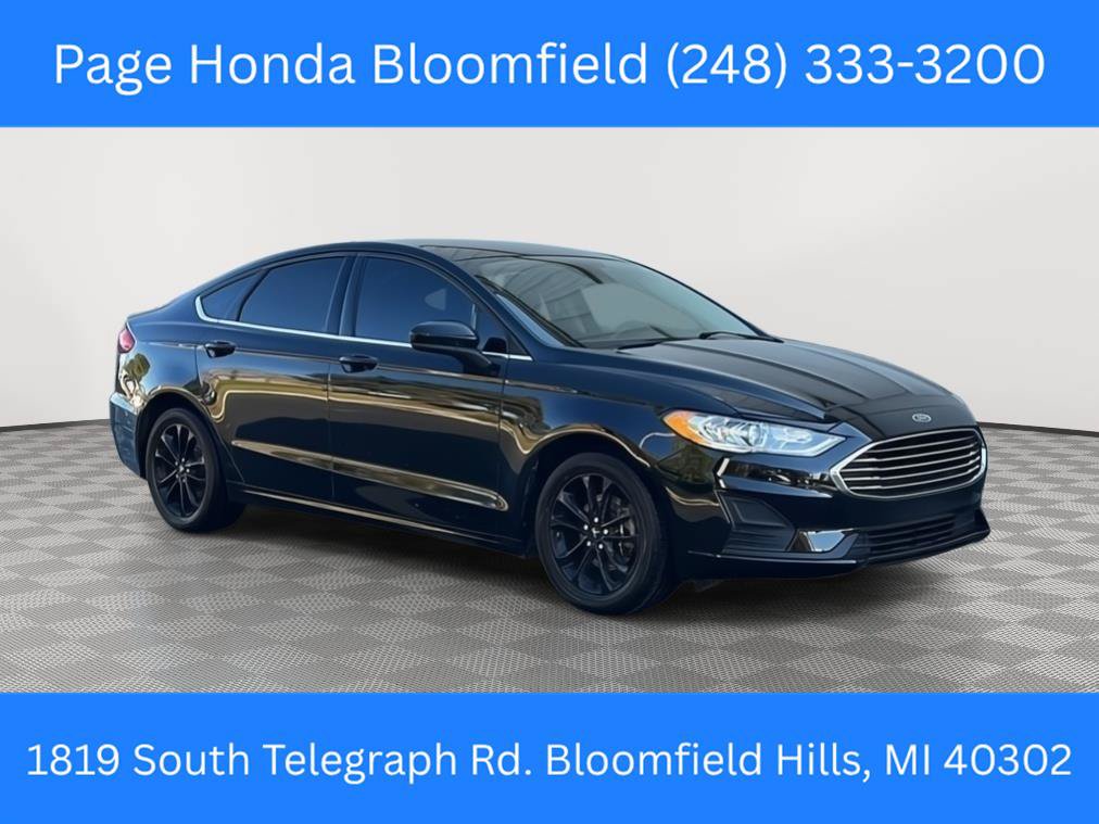Used 2020 Ford Fusion SE FWD image 1