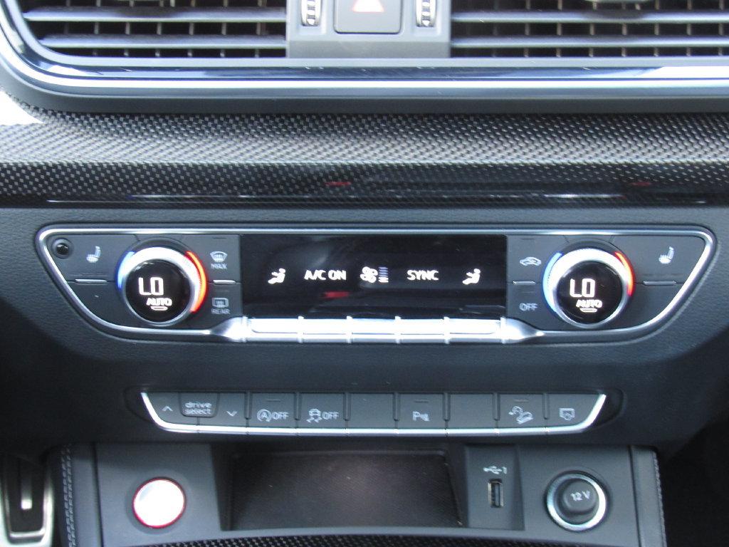 Used 2022 Audi SQ5 Premium Plus AWD/4WD image 28
