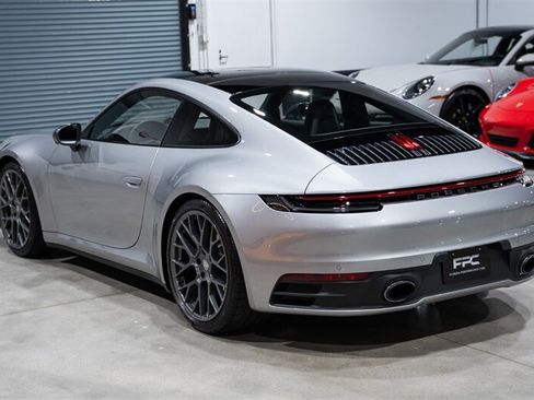Used 2024 Porsche 911 Carrera T RWD image 4
