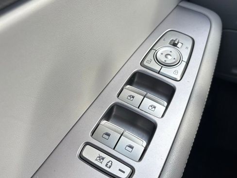 Used 2024 Hyundai Palisade SEL image 25