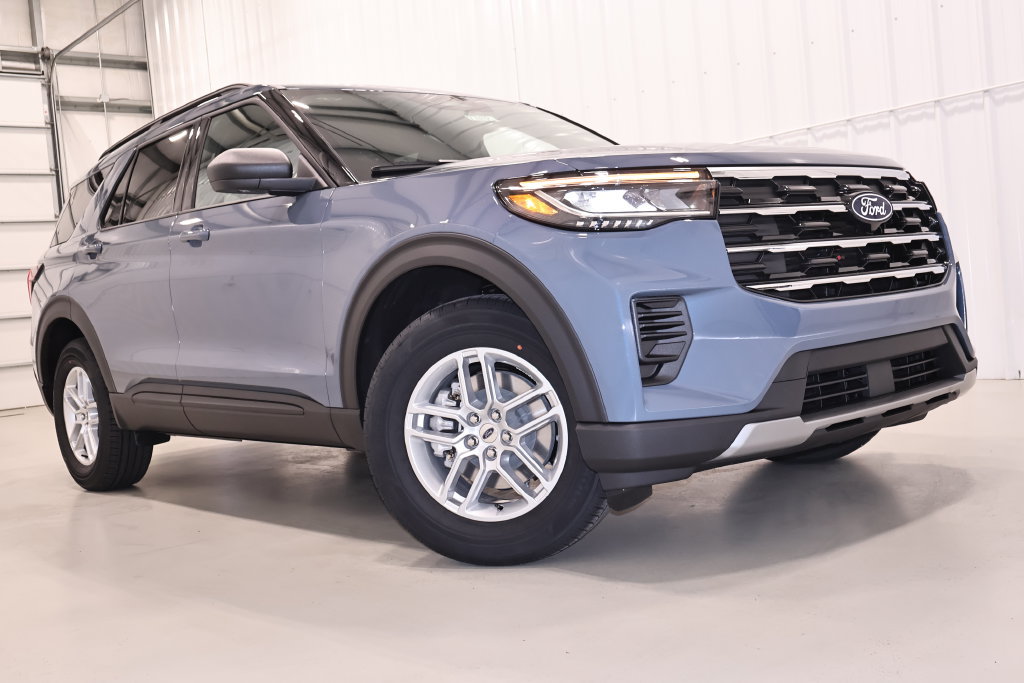 New 2027 Ford Explorer Active AWD/4WD image 32