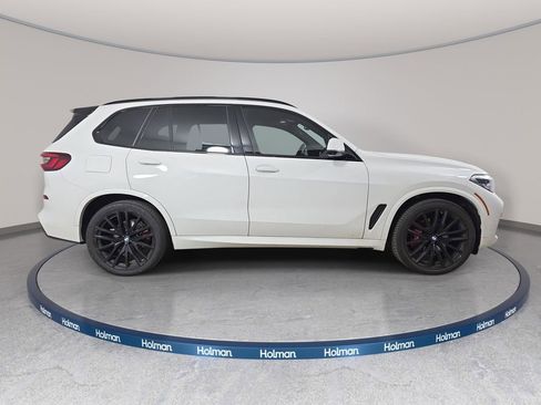 Used 2023 BMW X5 xDrive40i w/ M Sport Package image 4