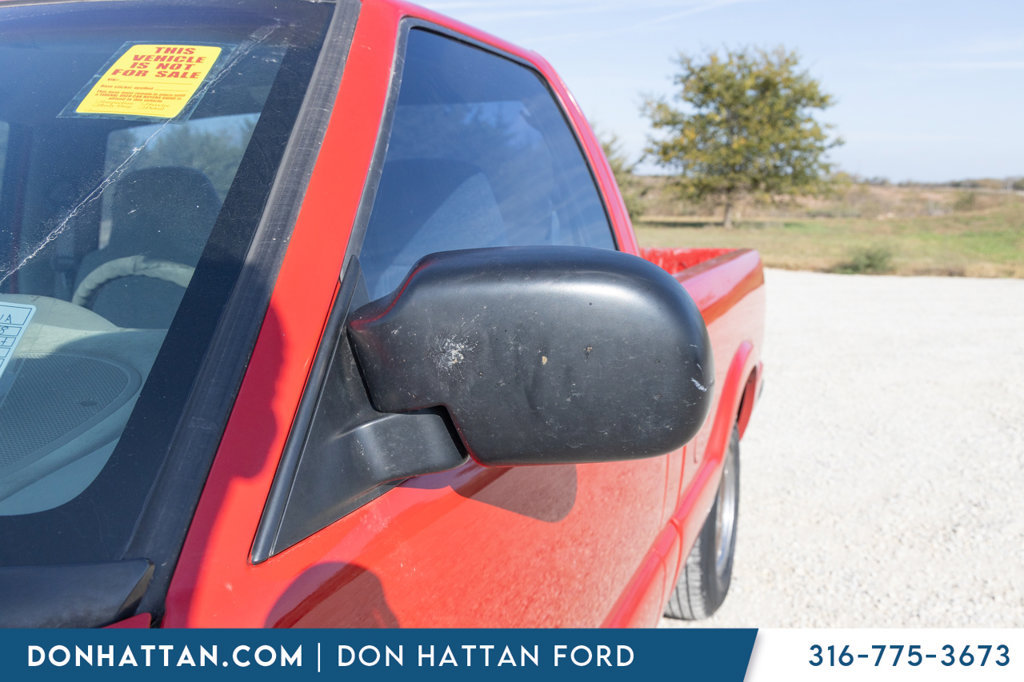 Used 1998 Chevrolet S10 Pickup 2WD Regular Cab image 27