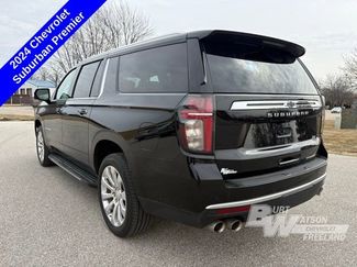 Used 2024 Chevrolet Suburban Premier w/ Premium Package 2 video 4