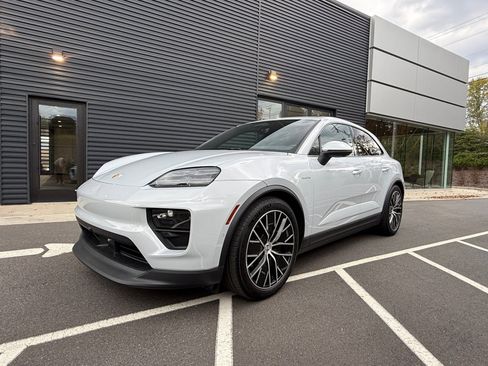 Certified 2024 Porsche Macan 4 Electric image 1