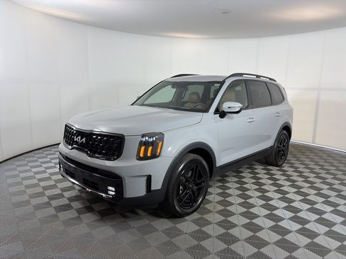 Used 2024 Kia Telluride SX Prestige X-Line AWD/4WD image 2