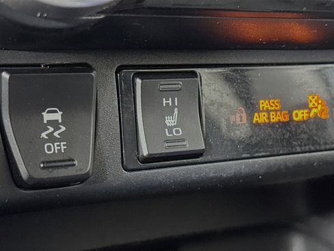 Used 2023 Toyota RAV4 XLE Premium AWD/4WD image 19