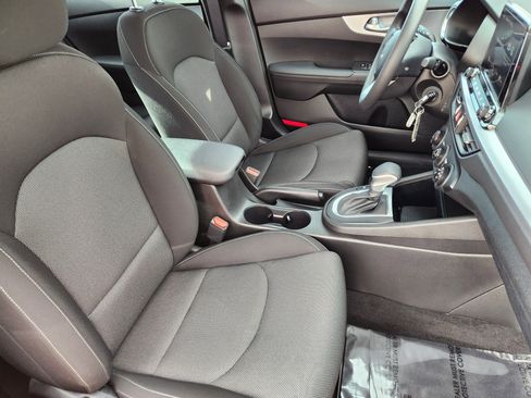 Used 2023 Kia Forte LXS w/ LXS Technology Package image 15