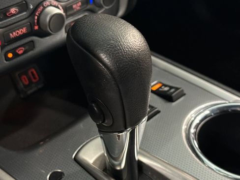 Used 2019 Nissan Pathfinder SL image 24