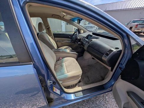 Used 2005 Toyota Prius FWD image 29