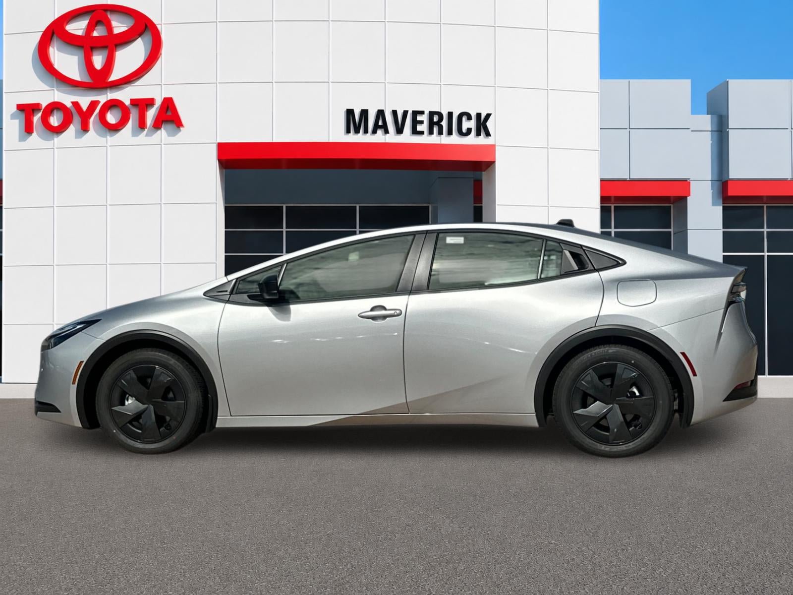 New 2027 Toyota Prius Plug-In Hybrid FWD image 2